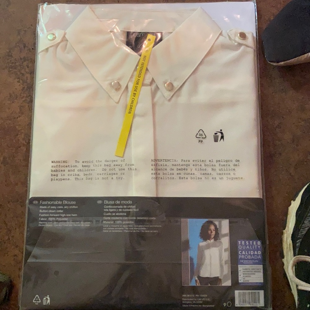 Esmara fashionable button up blouse